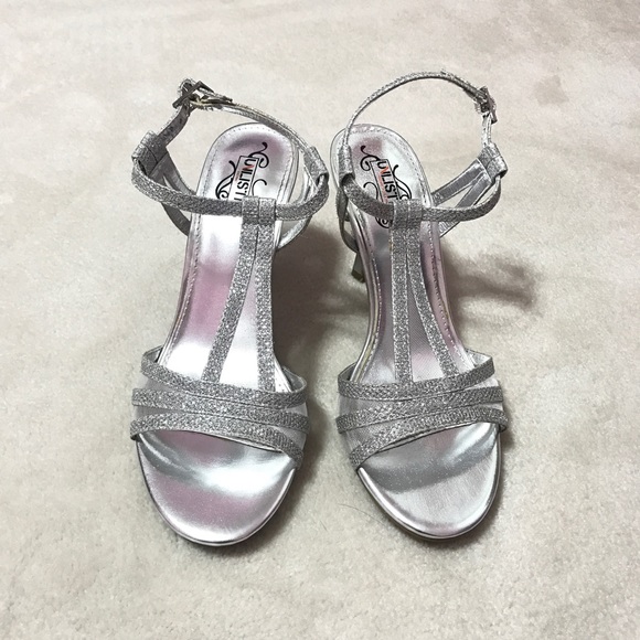 Silver sparkly heels - Picture 2 of 5